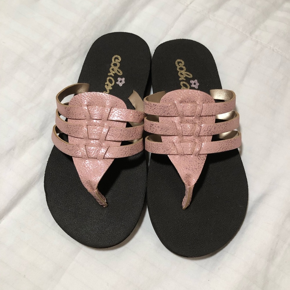 Cobian Flip Flops kids 9/10 never worn